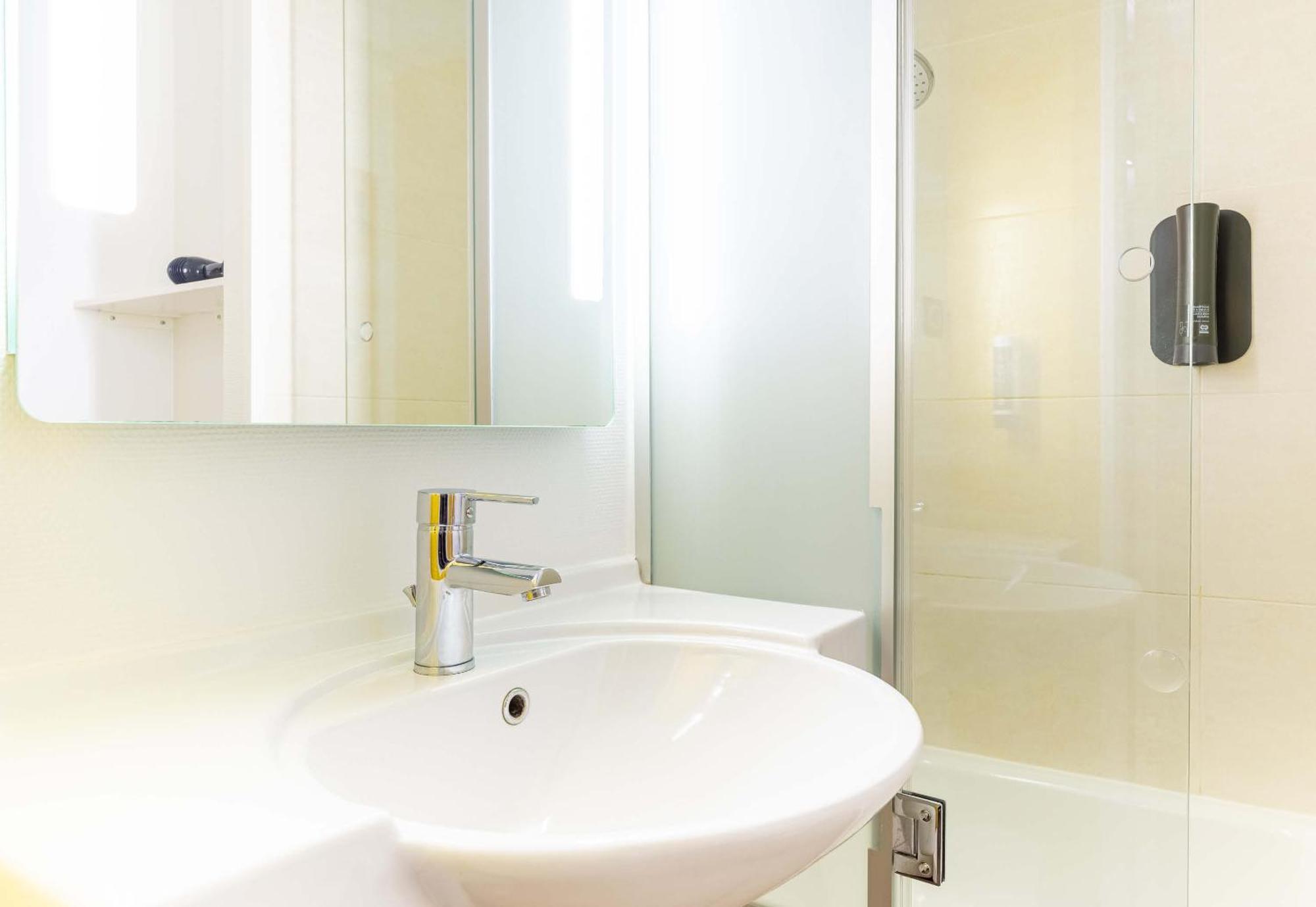 B&B Hotel Nantes Aeroport Bouguenais Luaran gambar